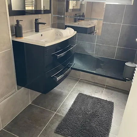 Appt 5 ème étage En Duplex Vue 5 à 6 Personnes Dunkirk